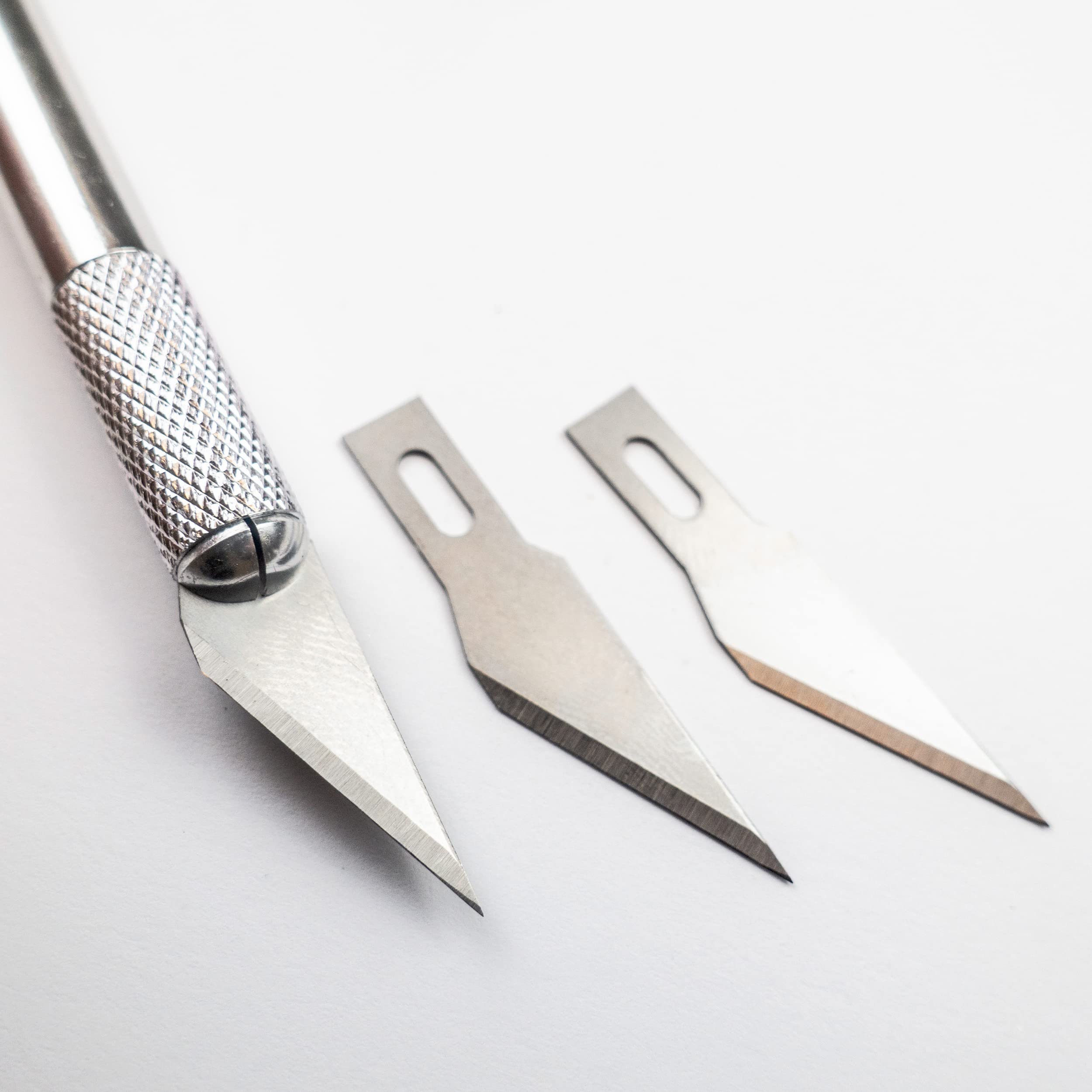ursus-8950000-bastelmesser-cuttermesser-inkl-2-ersatzklingen image 3